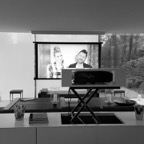 ecran screen innovation black et lift projecteur.jpg