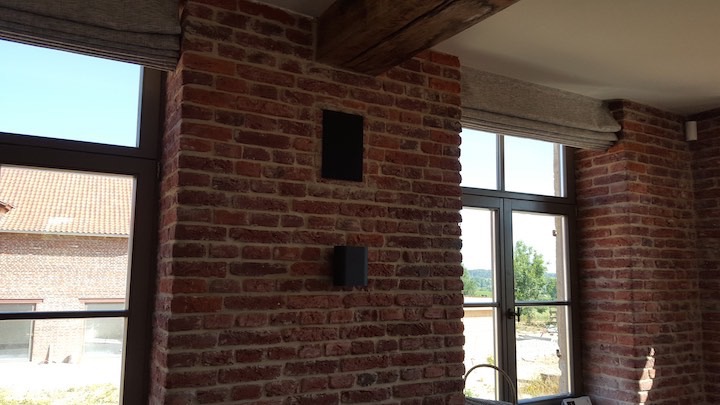 In wall speakers, Overijse